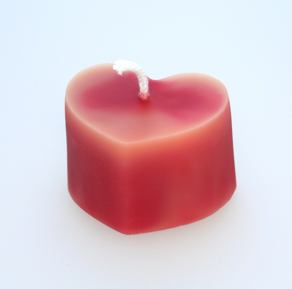 Herzkerze in rot